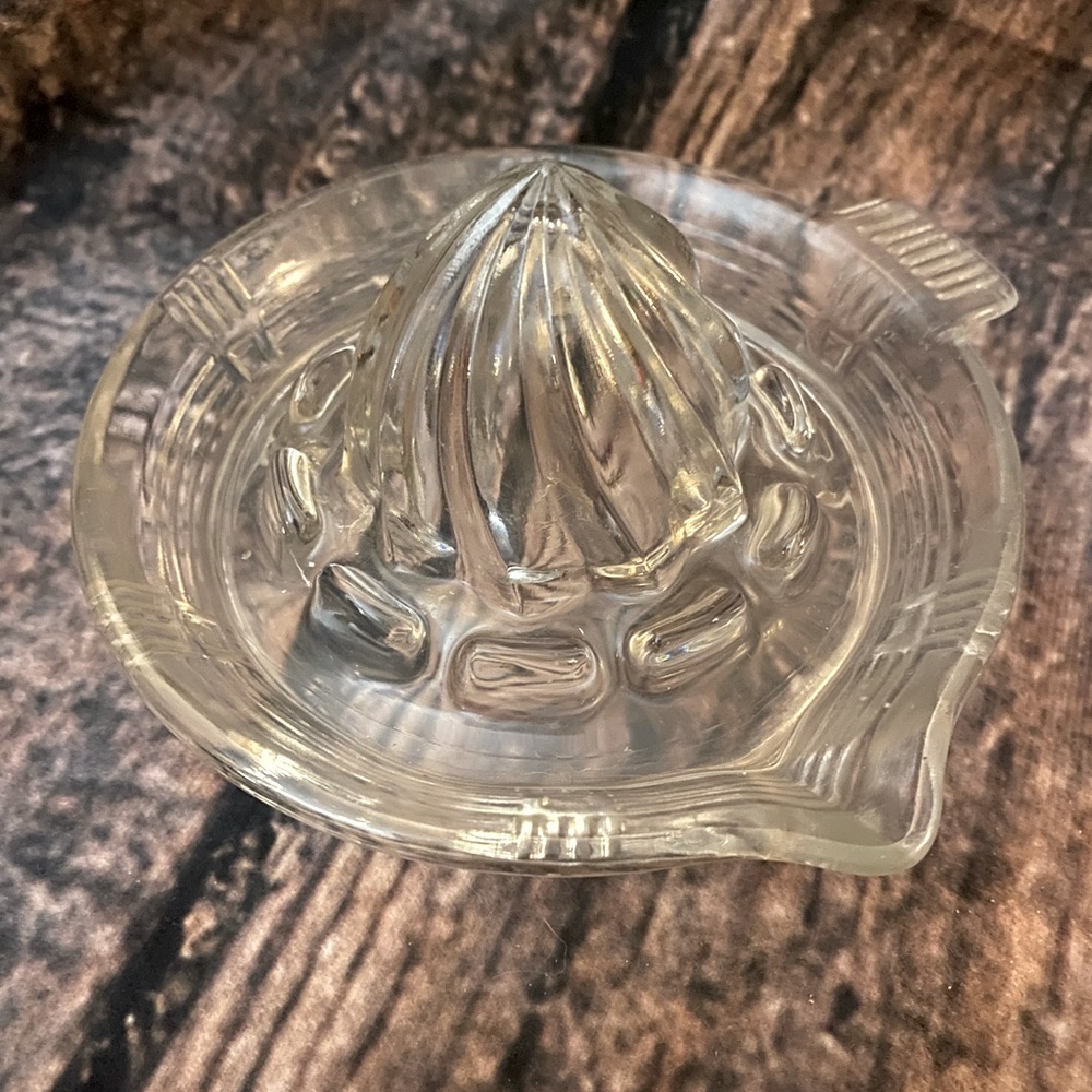 Vintage Mid-Century Glass Citrus Juicer Reamer